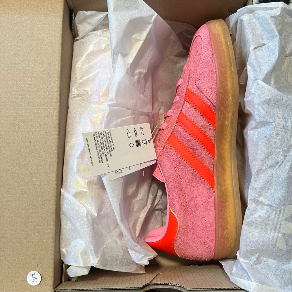 adidas Gazelle Pink Sneakers - Picture 6 of 16
